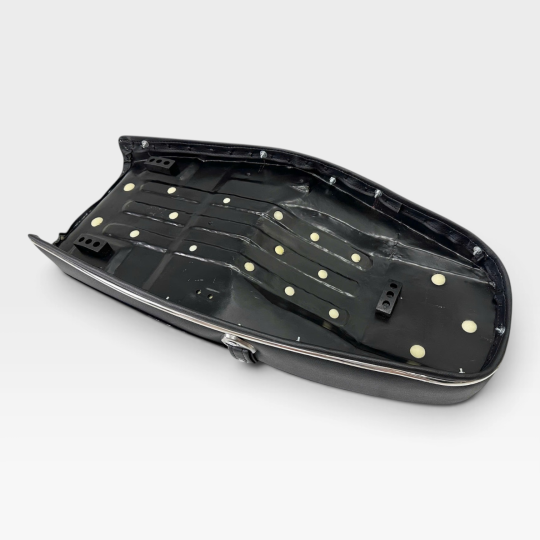 New metal saddle seat for 1971 Honda CB500, 1972-1973 CB500K and 1974-1976 Honda CB550 CB550K